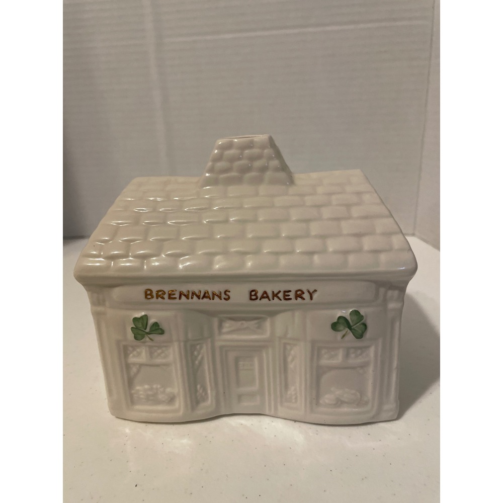 Belleek Irish Village Series Brennans Bakery Cottage Shamrock Porcelain 2005